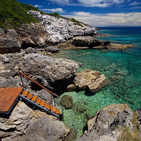 Luxury Marina With Private Access To The Sea!