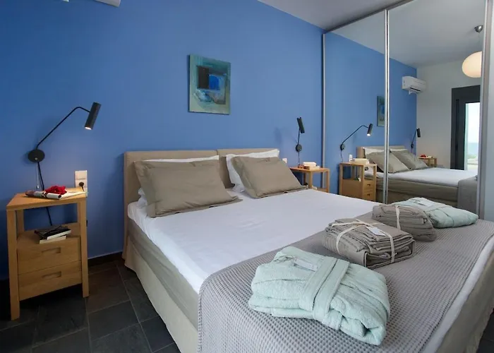 Luxury Marina With Private Access To The Sea!